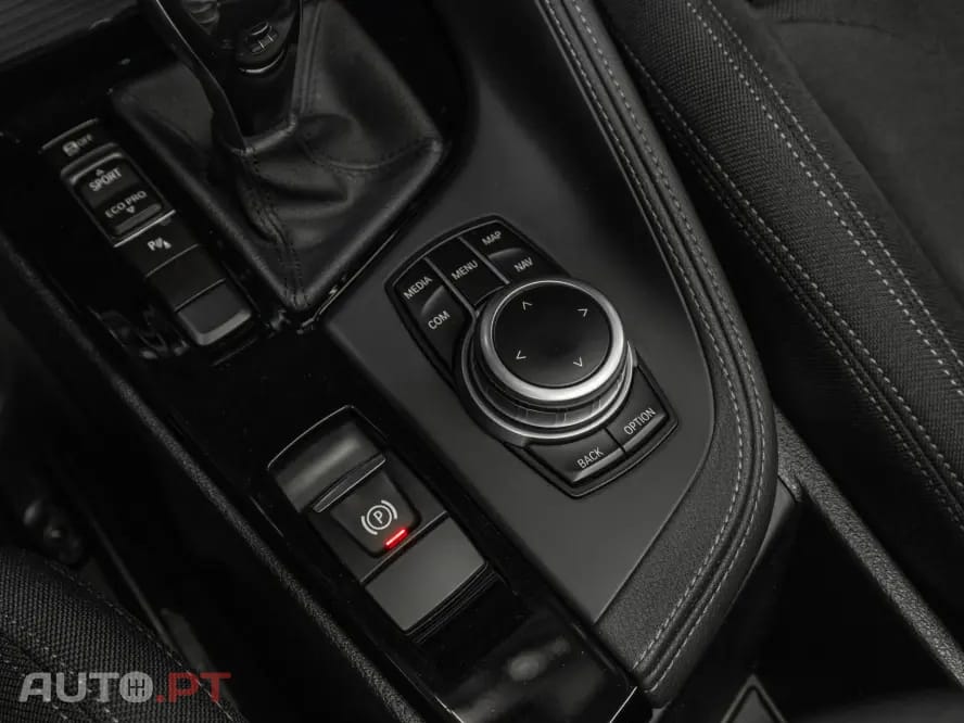 BMW X2 18 i sDrive Auto