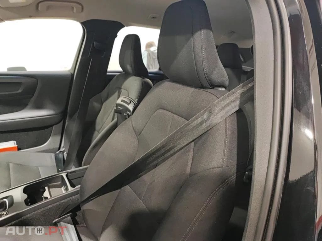Volvo XC40 1.5 T2 Momentum Core