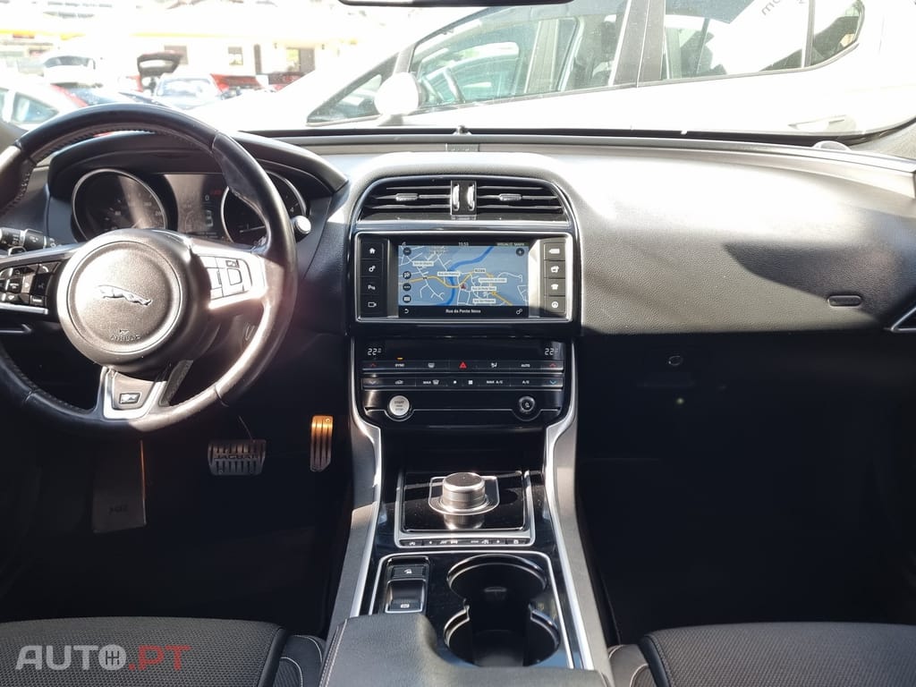 Jaguar XE 2.0 D R-Sport Aut.