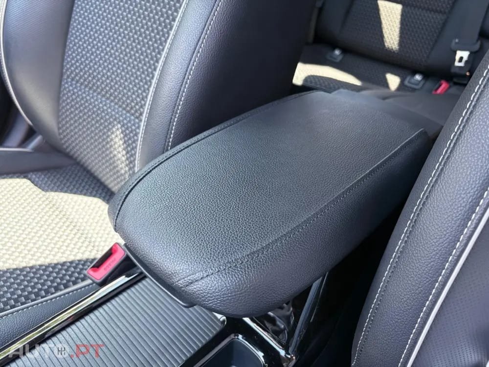 Kia Ceed SW 1.4 T-GDI Drive+SRF 7DCT