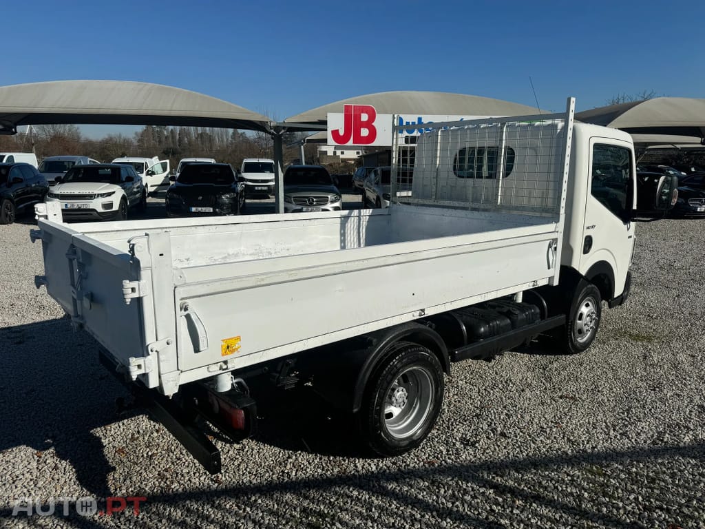 Nissan Cabstar 2.5 dCi 35.14/1 C.Aço Basculante