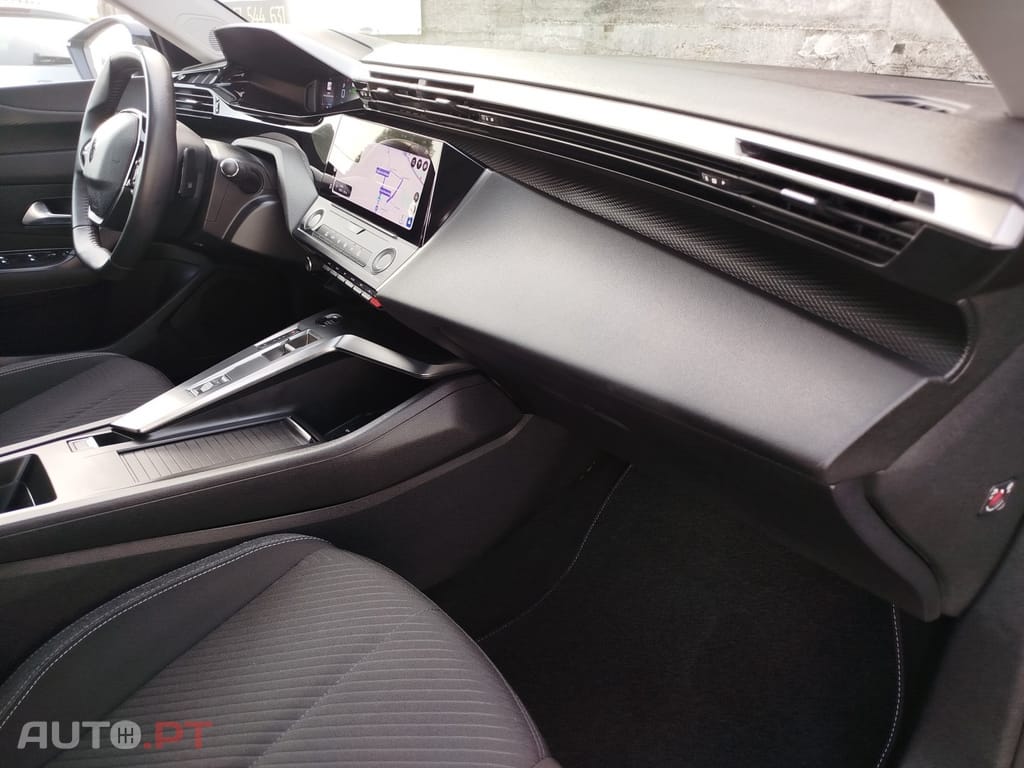 Peugeot 308 PureTech 130 EAT8 Active Pack