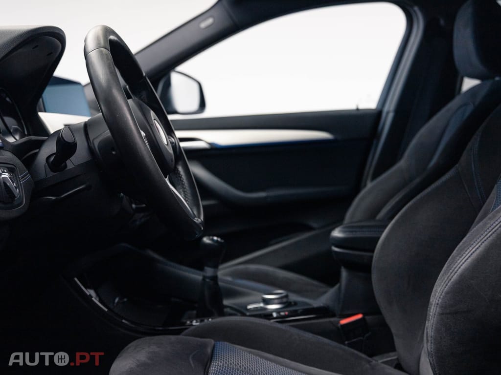 BMW X2 16 d sDrive Pack M