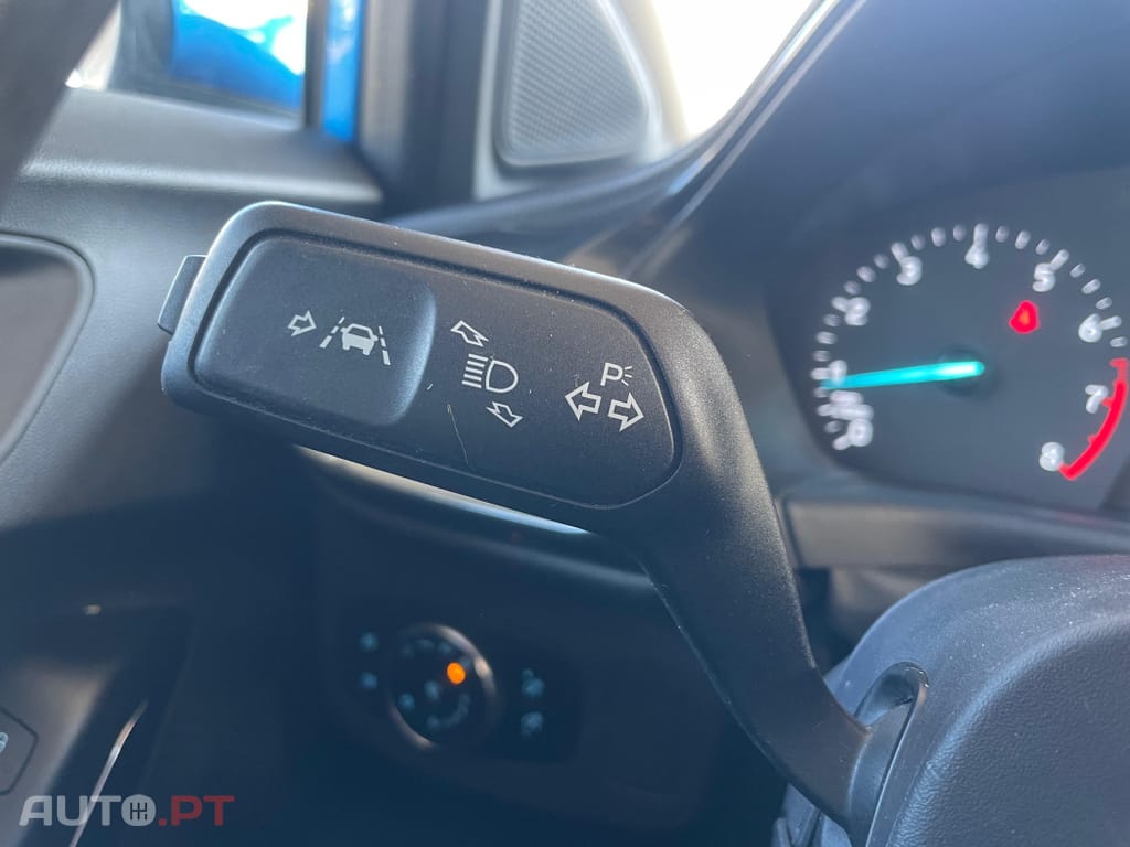 Ford Puma 1.0 EcoBoost MHEV Titanium