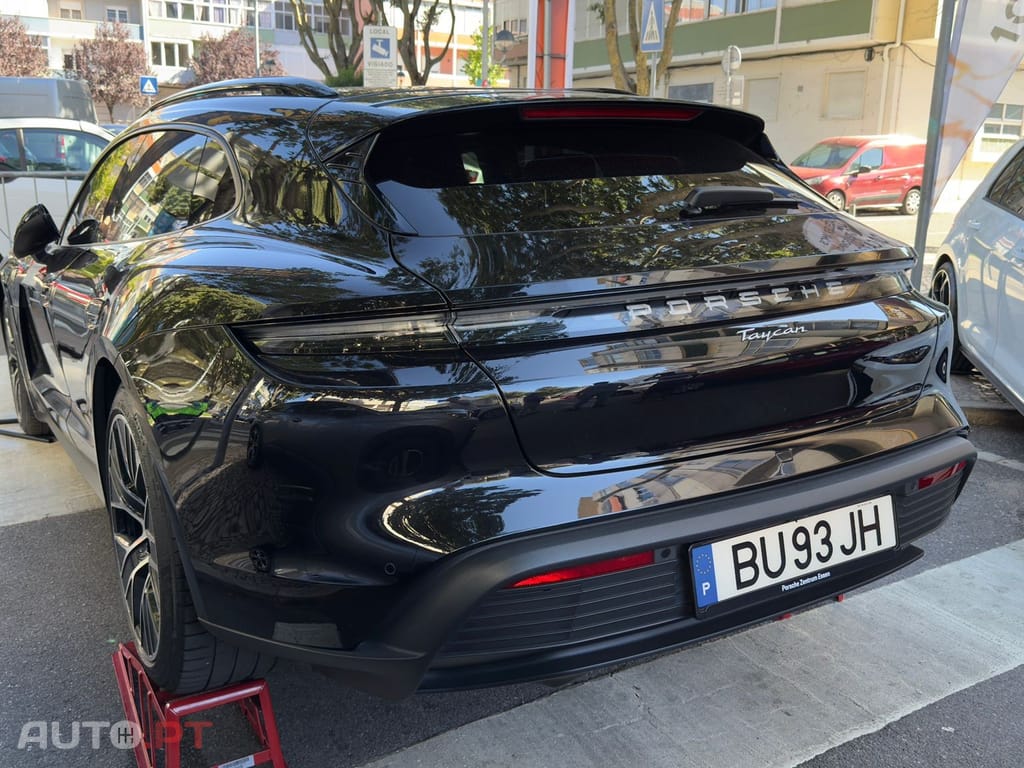Porsche Taycan Sport Turismo