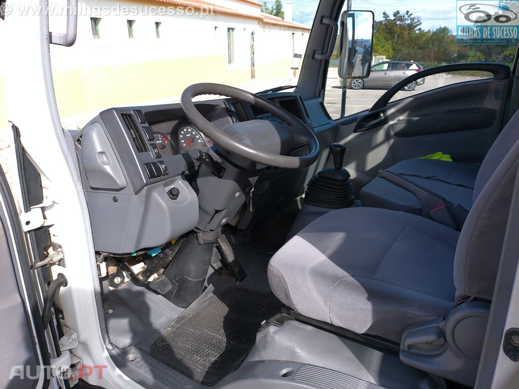 Isuzu Série N NLR 85 3.0 Tri-Basculante C/IVA