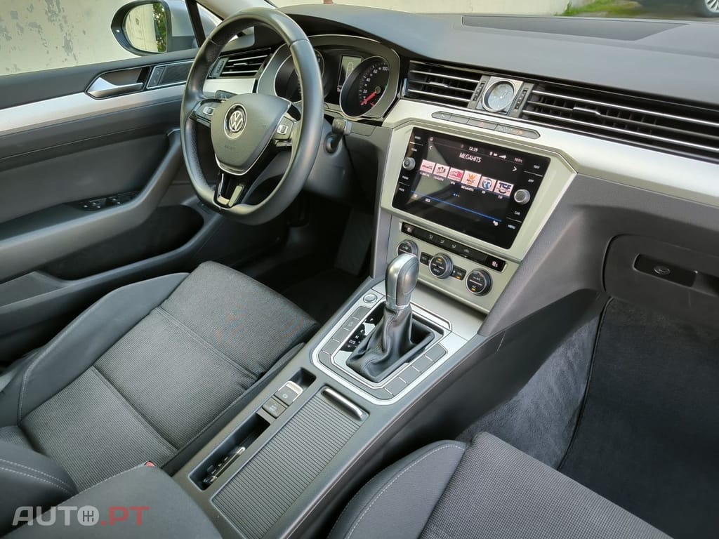 Volkswagen Passat 2.0 TDI Business P.DSG