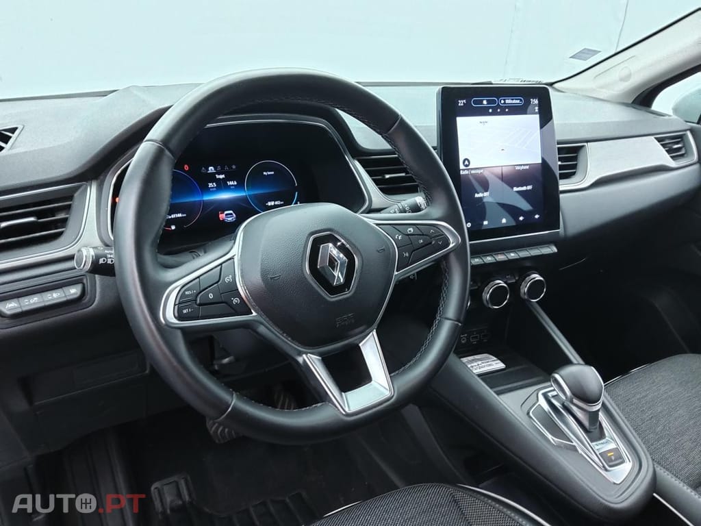 Renault Captur E-Tech Initiale Paris