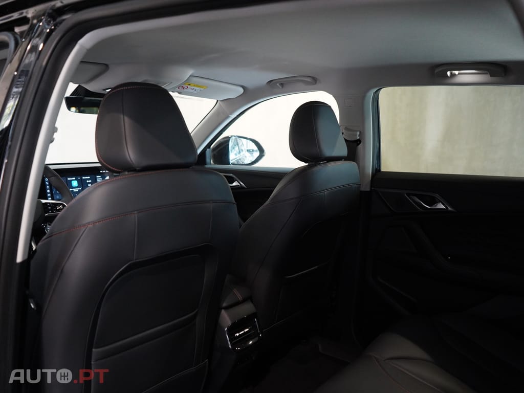 MG HS 1.5 T-GDI Plug In Hybrid Luxury