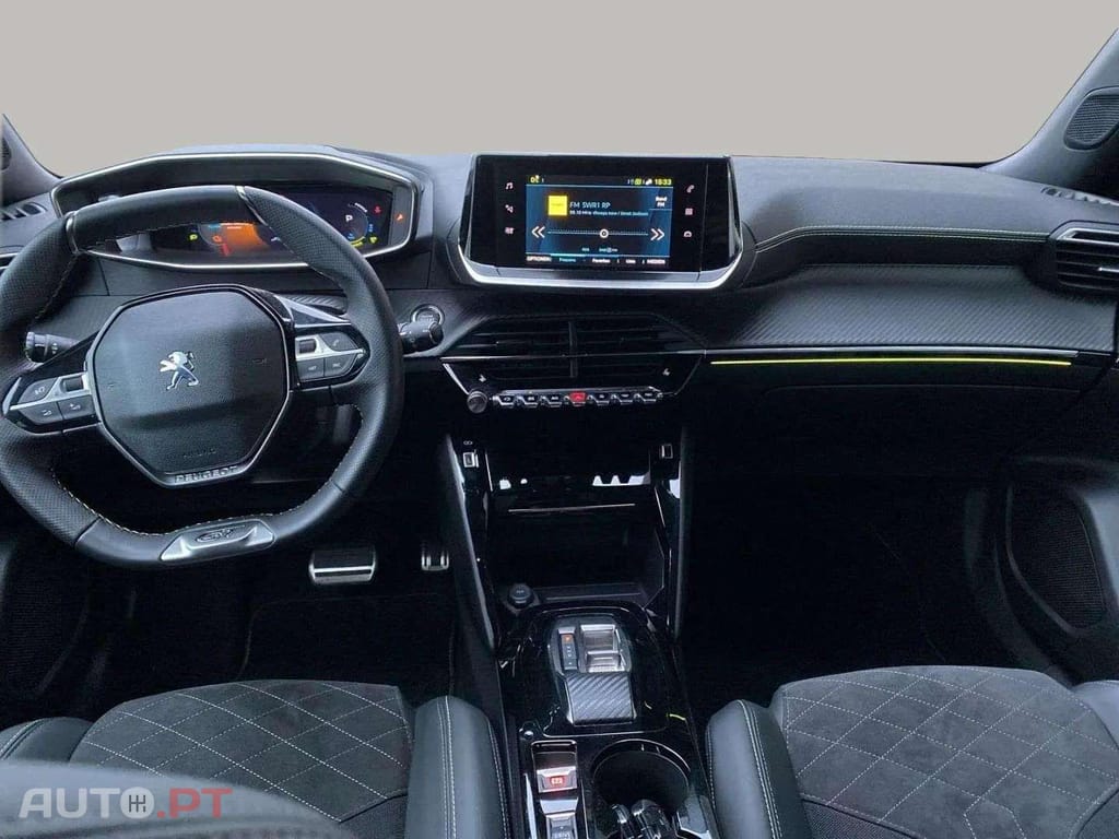 Peugeot E-2008 GT
