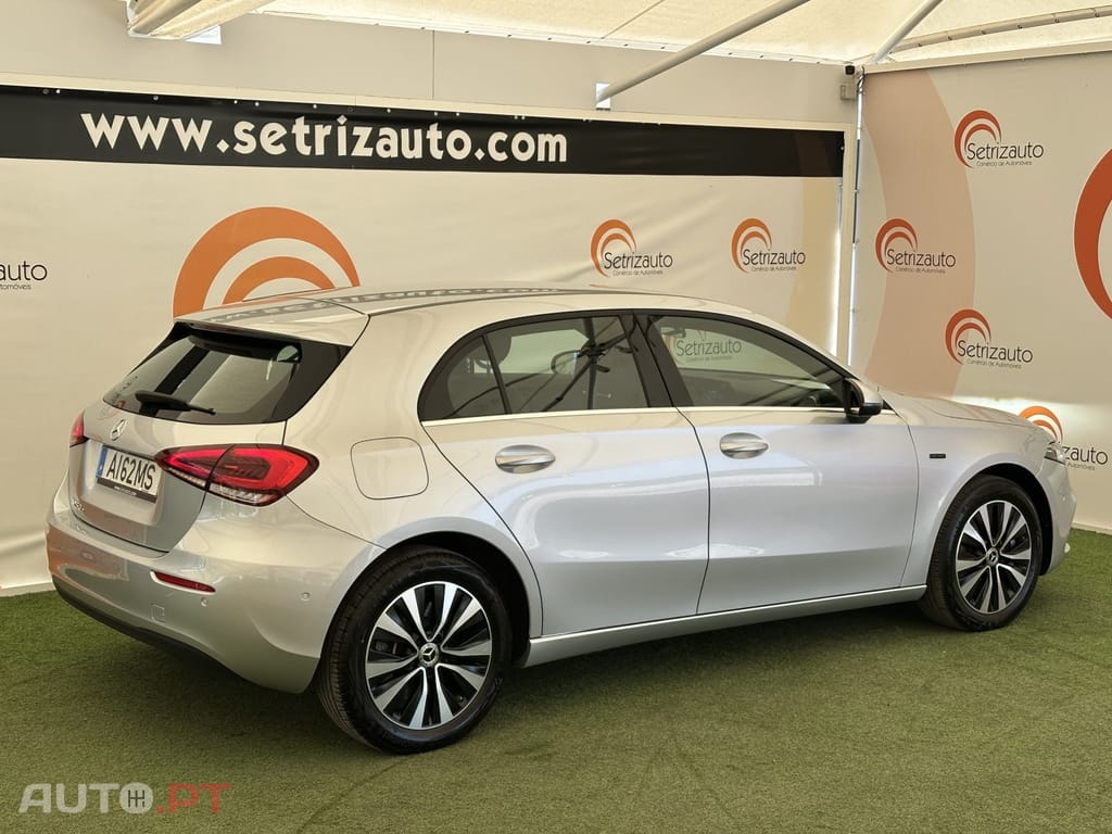 Mercedes-Benz A 250 e Style Plus