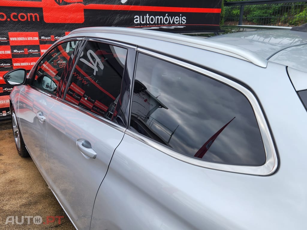 Peugeot 308 1.6 e-HDi Allure J17