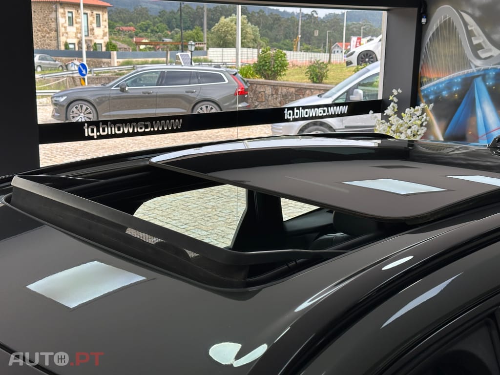 Volvo XC60 2.0 T8 PHEV R-Design AWD