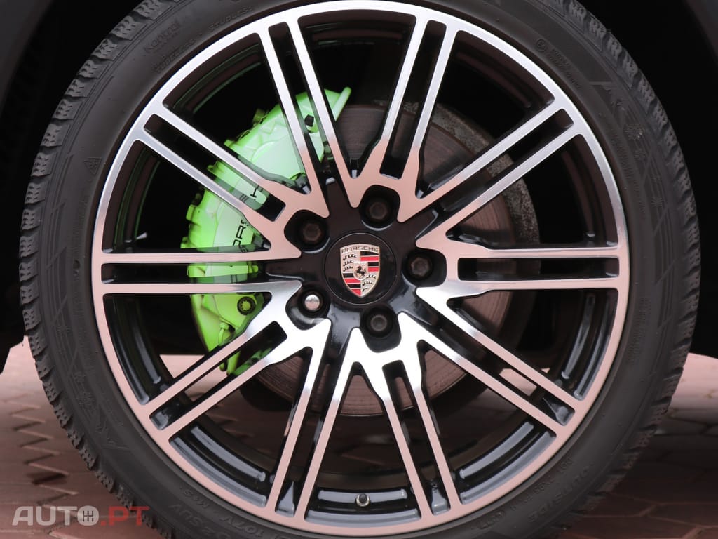 Porsche Cayenne Platinum Edition — fotografia 5