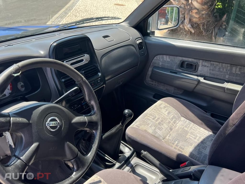 Nissan Navara 2.5td