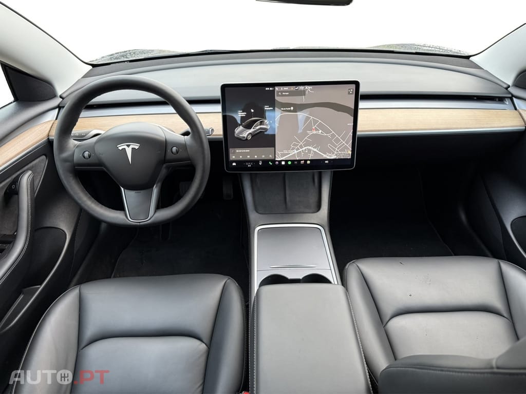 Tesla Model 3 Tração Traseira