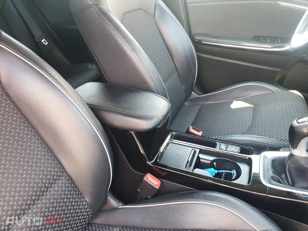 Kia Ceed 1.6 CRDi TX+SRF