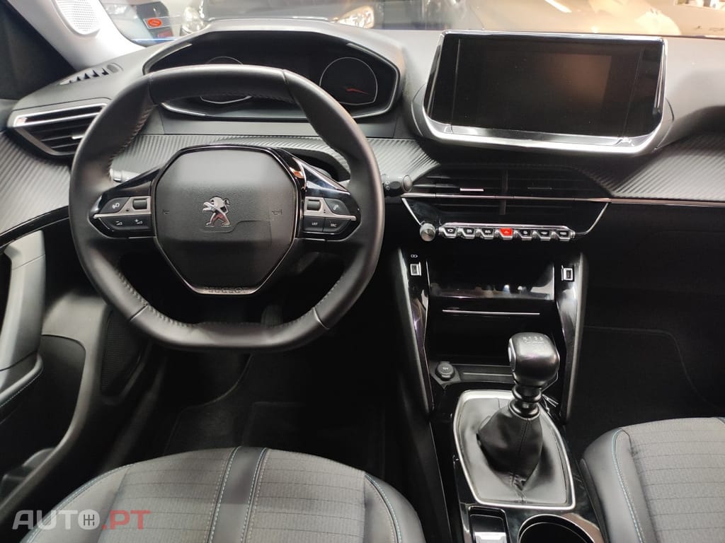 Peugeot 2008 1.2 PureTech Allure Pack