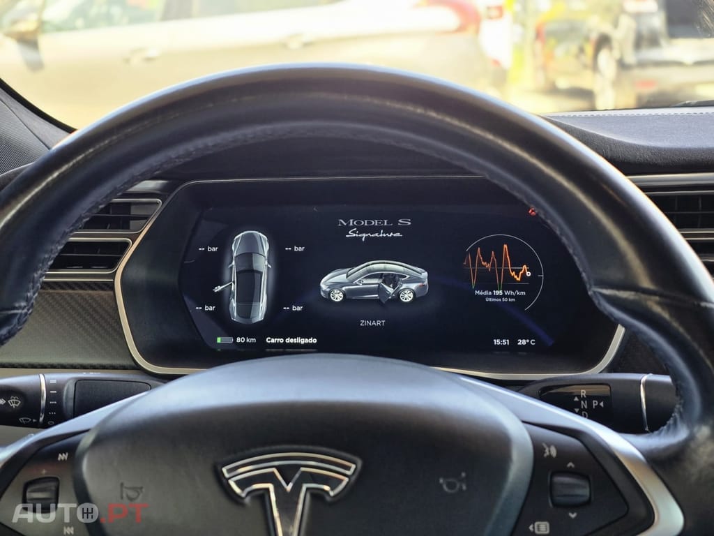 Tesla Model S 85D
