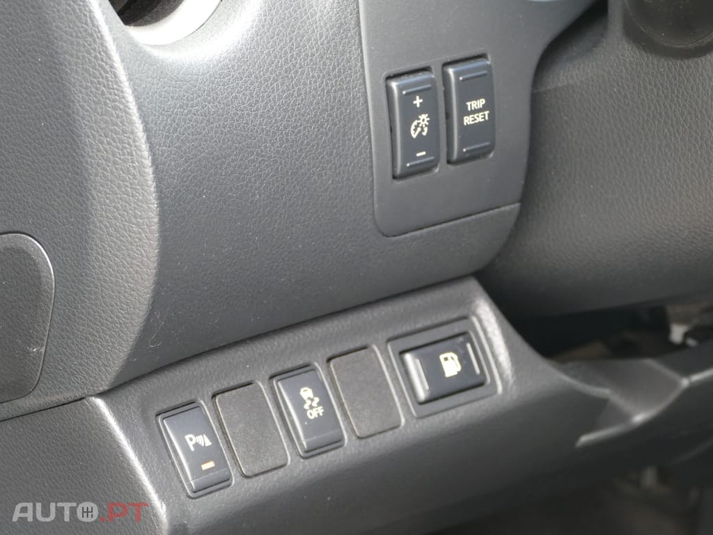 Nissan Navara 2.3 dCi CD 4WD Tekna