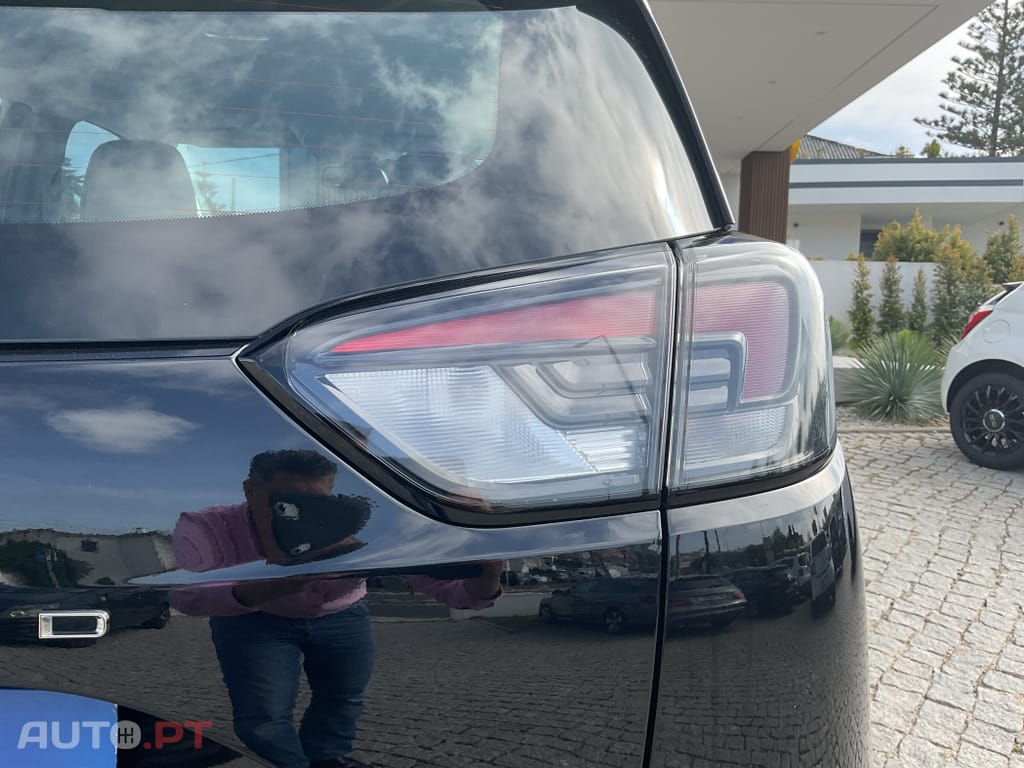 Opel Crossland X 1.2 Business Edition
