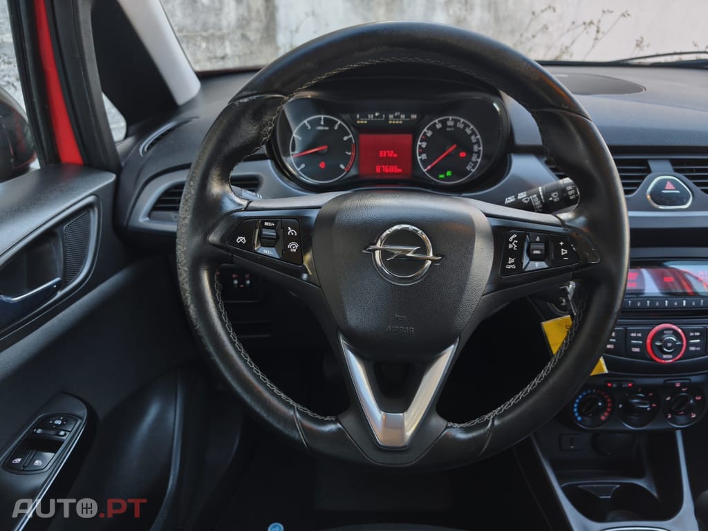 Opel Corsa 1.2 Color Edition — fotografia 28