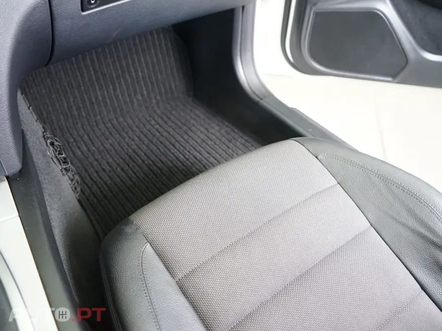 Mercedes-Benz C 180 BlueEFFICIENCY 7G-TRONIC