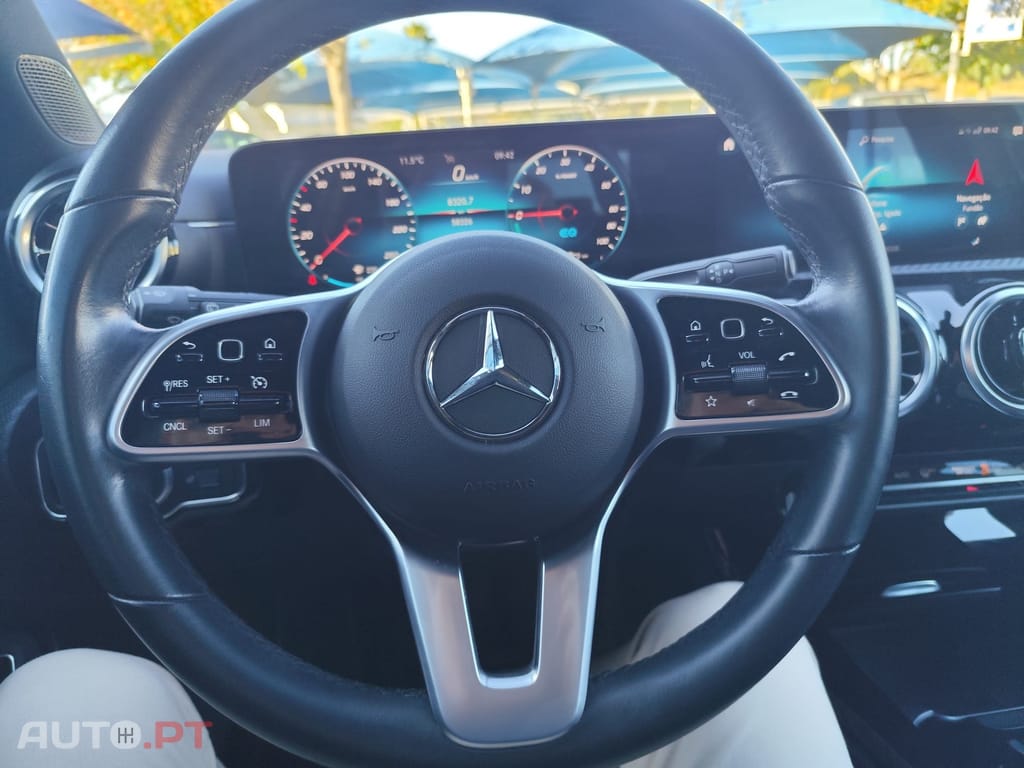 Mercedes-Benz A 250 MERCEDES-BENZ CLASSE A - A 250 E