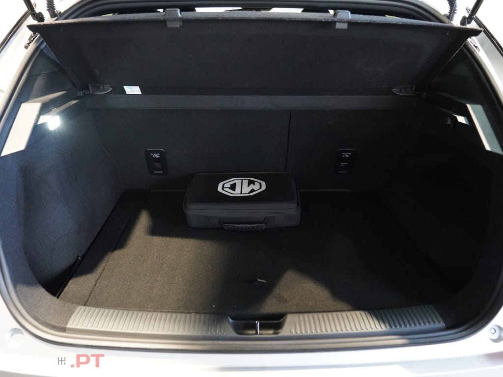 MG MG4 64 kWh Luxury