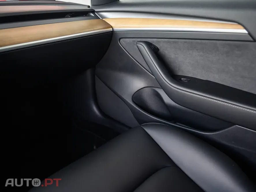 Tesla Model 3 Long Range AWD Dual Motor
