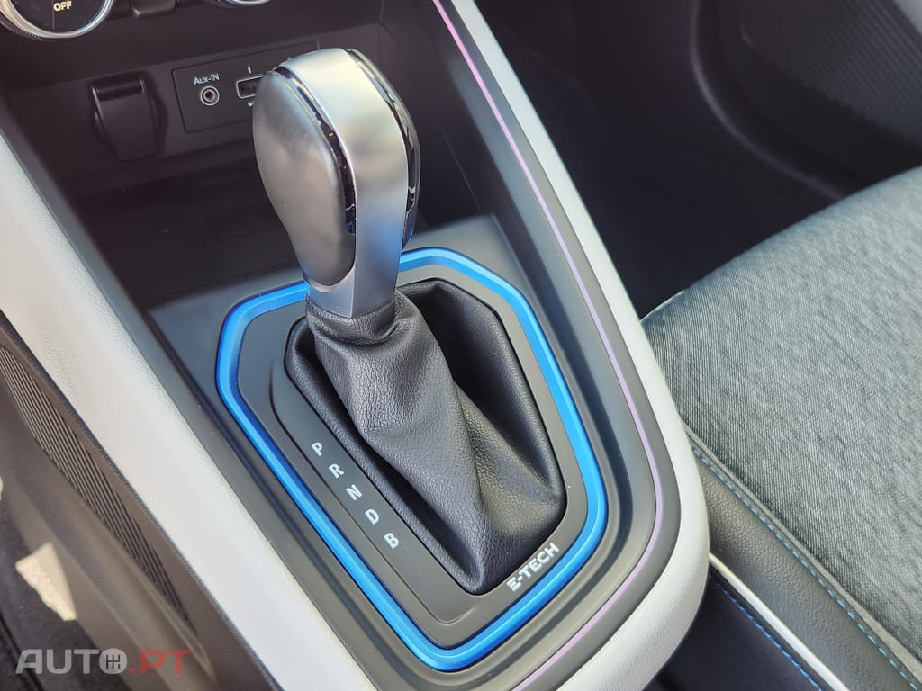 Renault Clio 1.6 E-Tech Intens