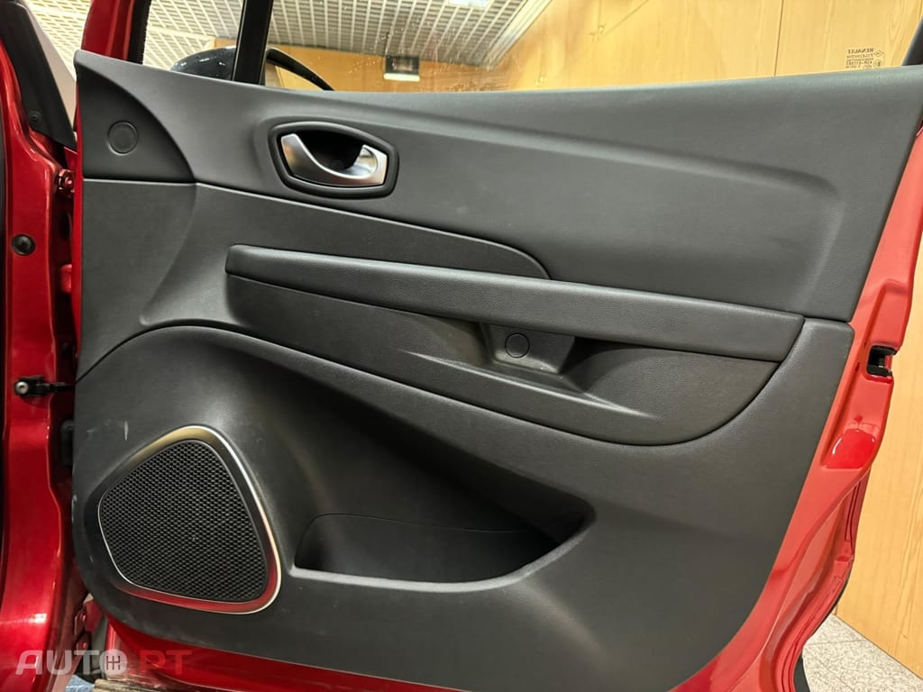 Renault Captur 1.5 dCi Exclusive EDC