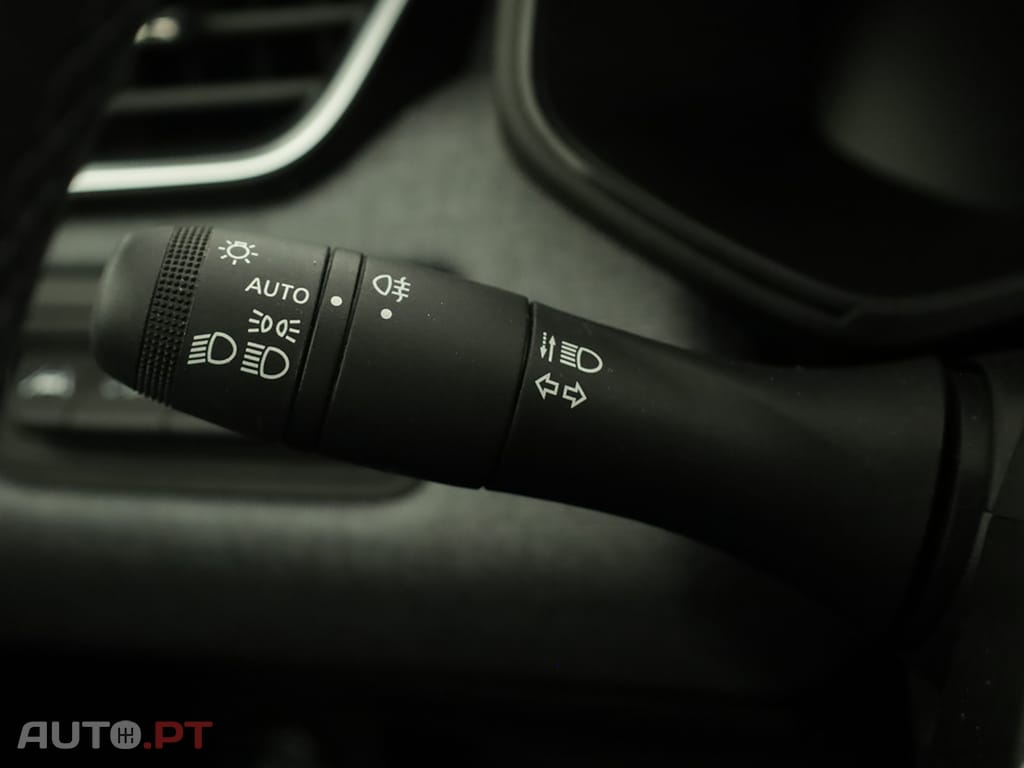 Renault Clio Clio 1.0 TCe Evolution Bi-Fuel — fotografia 16