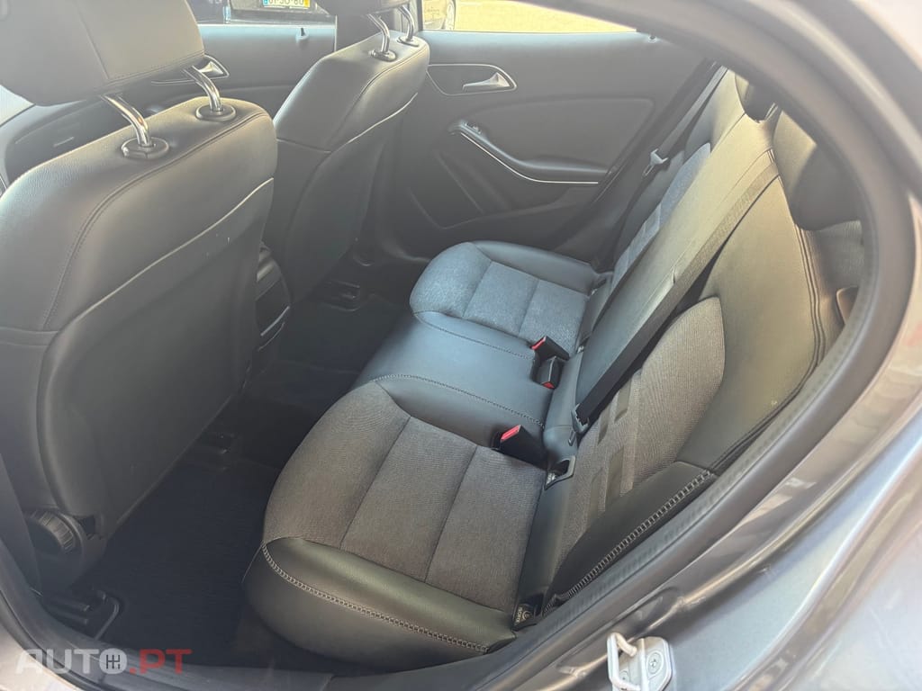 Mercedes-Benz GLA 180 d