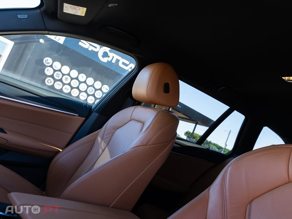 BMW 530 e Pack Desportivo M