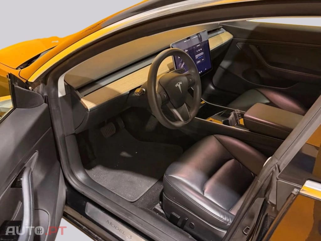 Tesla Model 3 Standard Range Plus RWD 