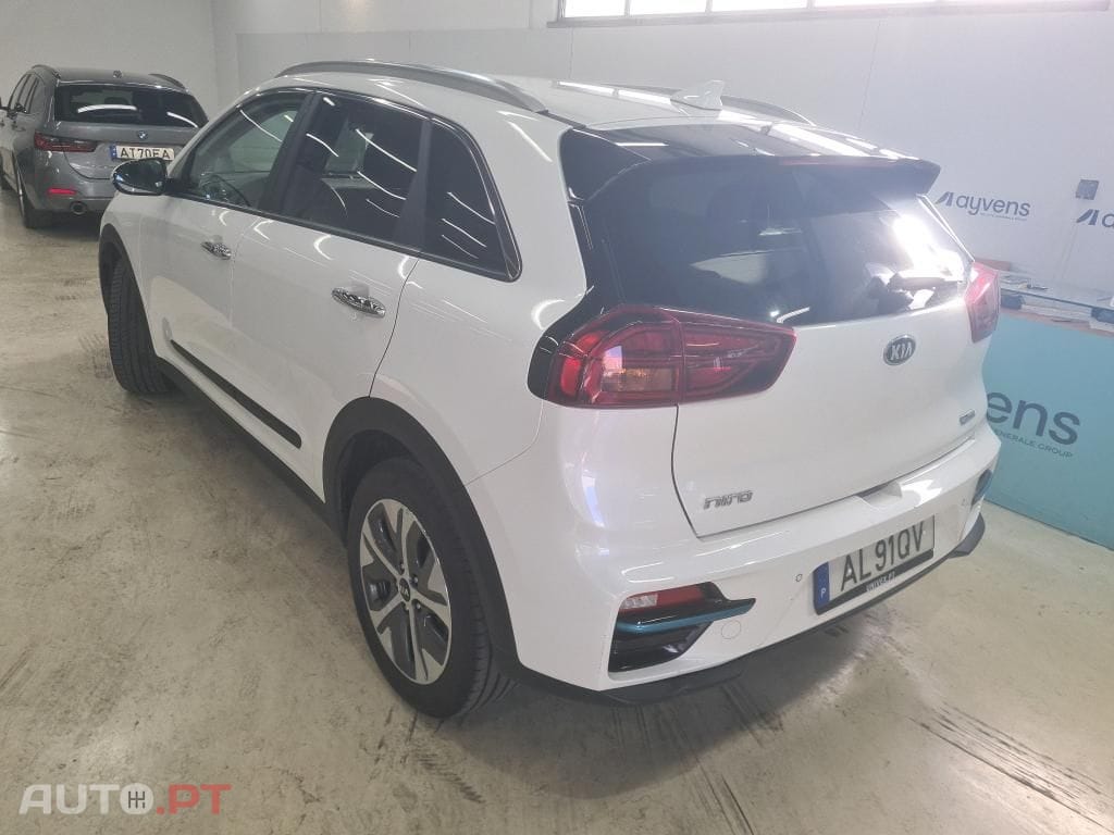 Kia Niro 39.2kWh Move 39