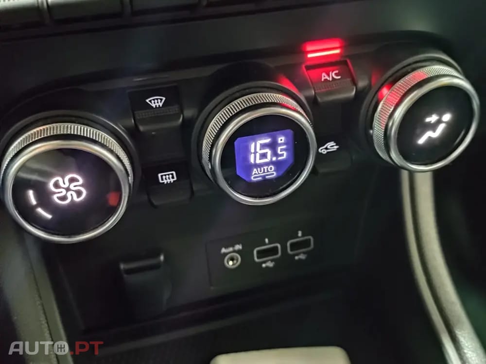 Renault Captur 1.0 TCe Techno Bi-Fuel
