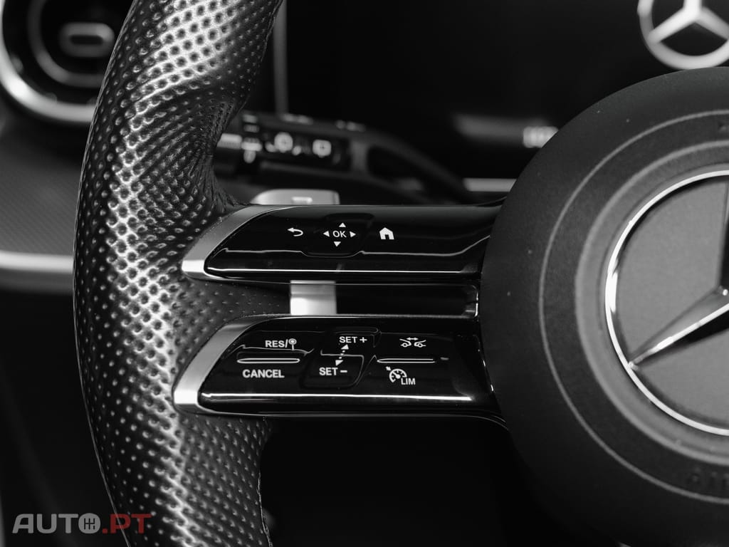 Mercedes-Benz C 300 e AMG Line