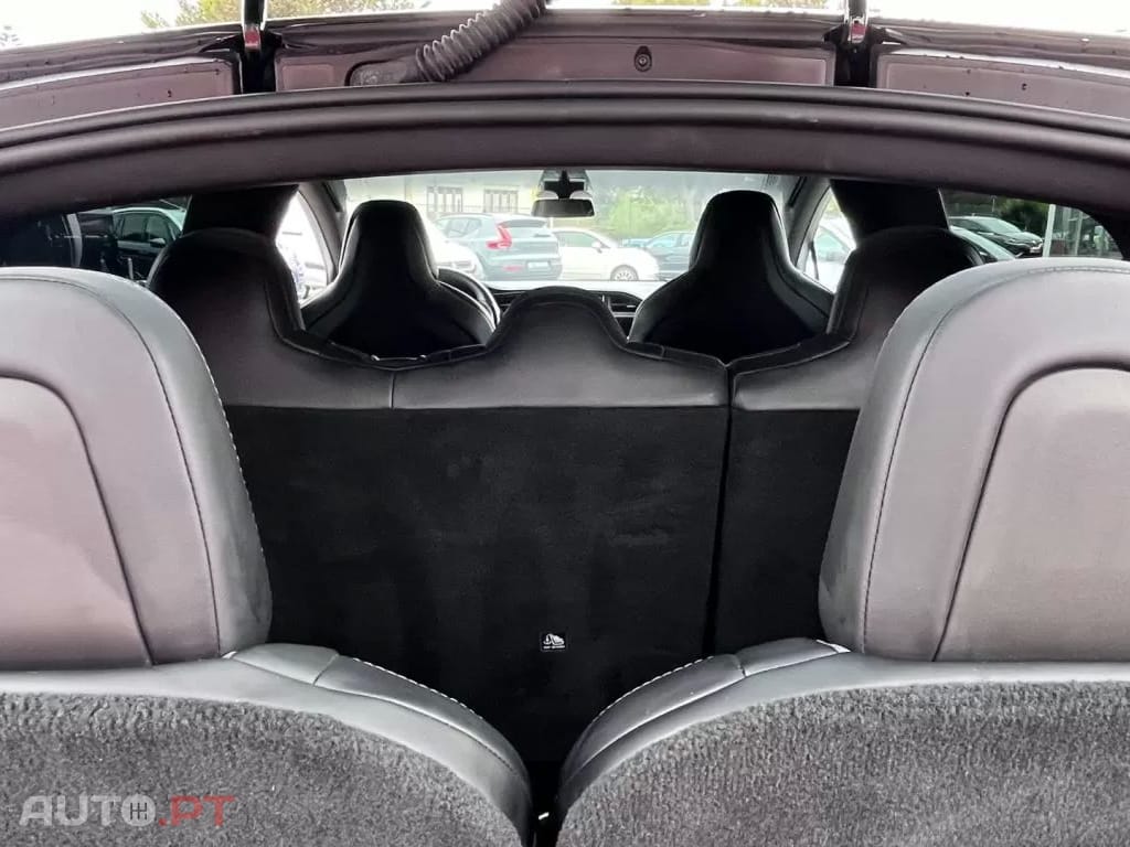 Tesla Model X 75D