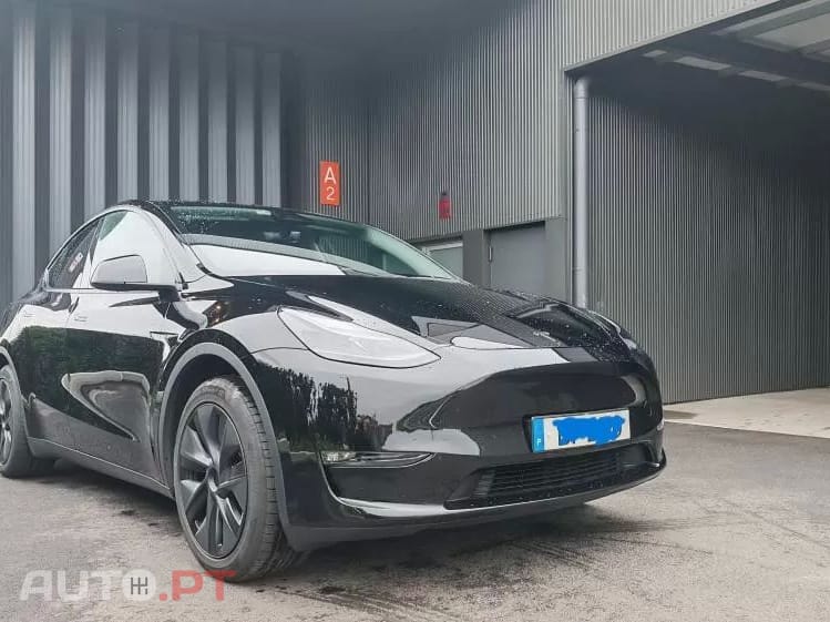 Tesla Model Y Long Range Tração Integral