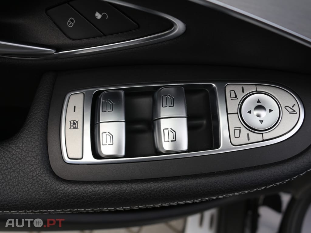 Mercedes-Benz GLC 220 D 4 Matic AMG Pack Night
