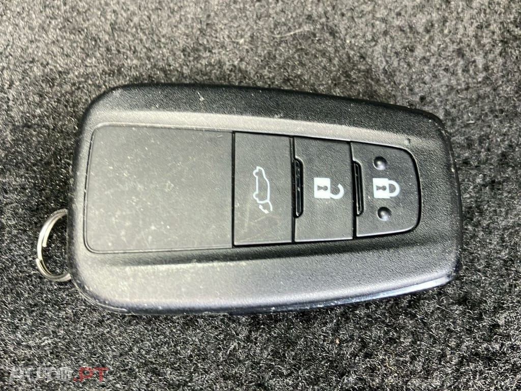 Toyota RAV4 2.5 HDF Black Edition