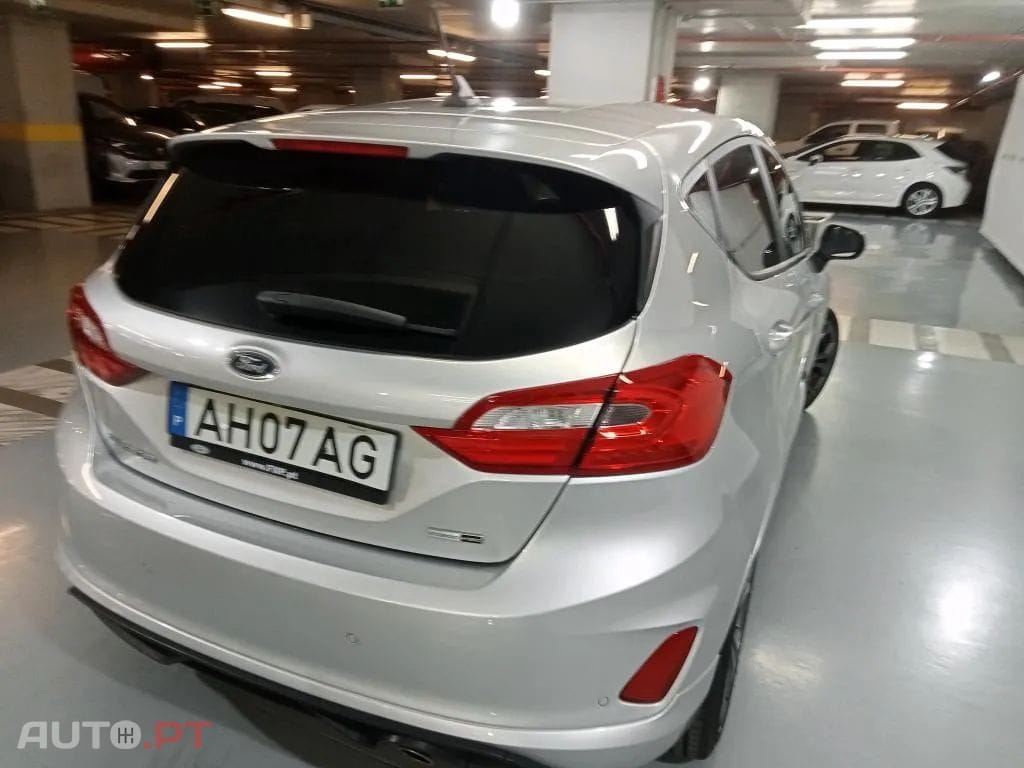 Ford Fiesta 1.0 EcoBoost MHEV ST-Line