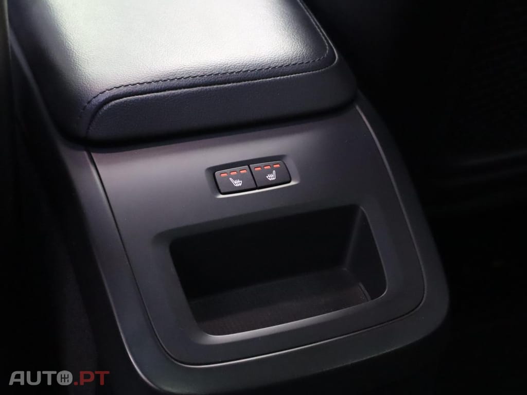 Volvo XC60 2.0 T6  AWD PHEV Core Auto