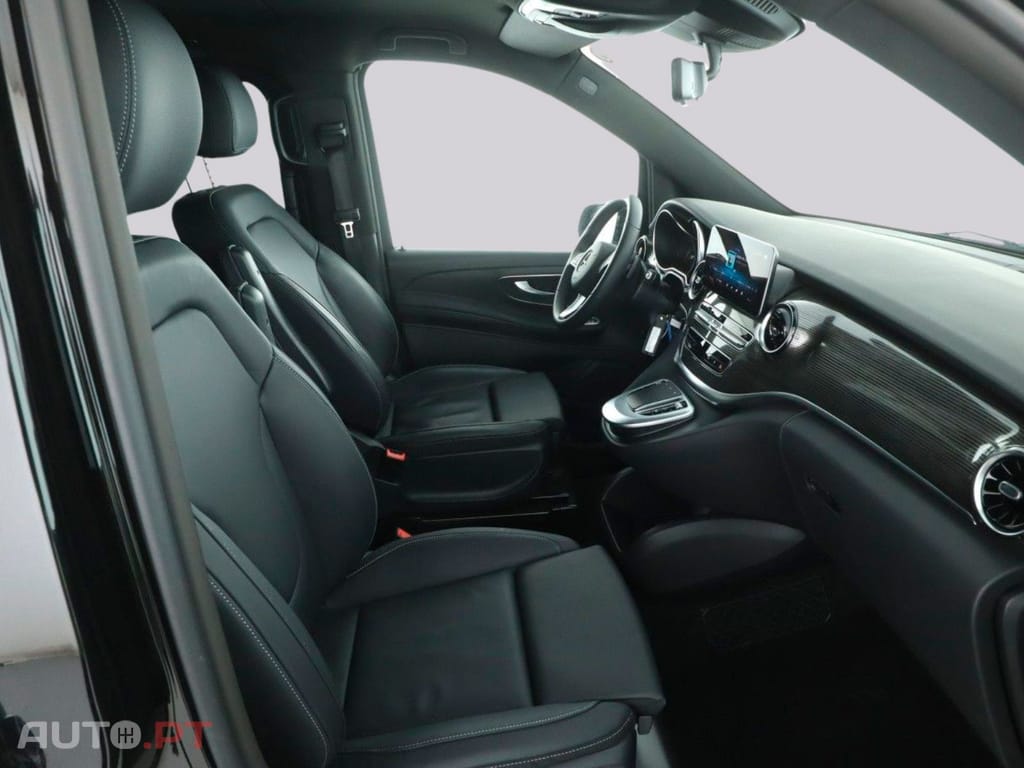 Mercedes-Benz EQV 300 EXTRALONG I.V.A DEDUTÍVEL 