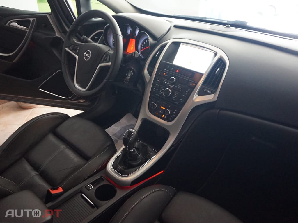 Opel Astra GTC 1.4 Turbo