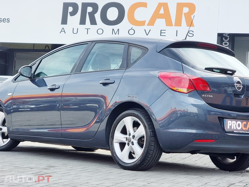Opel Astra 1.4 Executive S/S
