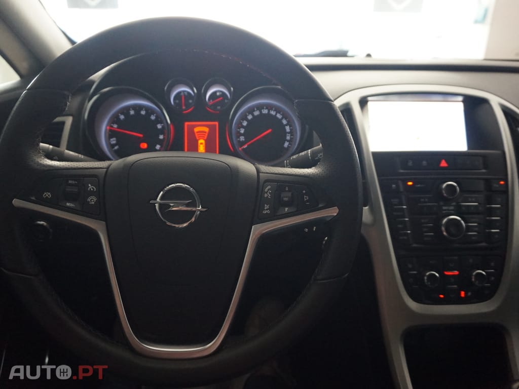 Opel Astra GTC 1.4 Turbo