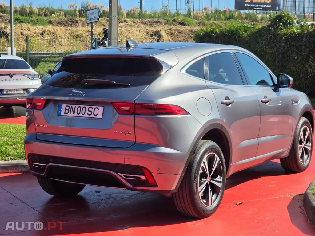 Jaguar E-Pace P300e AWD R-Dynamic S